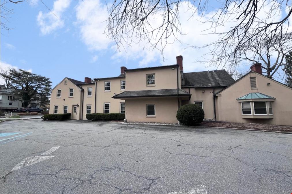 5811 Kennett Pike