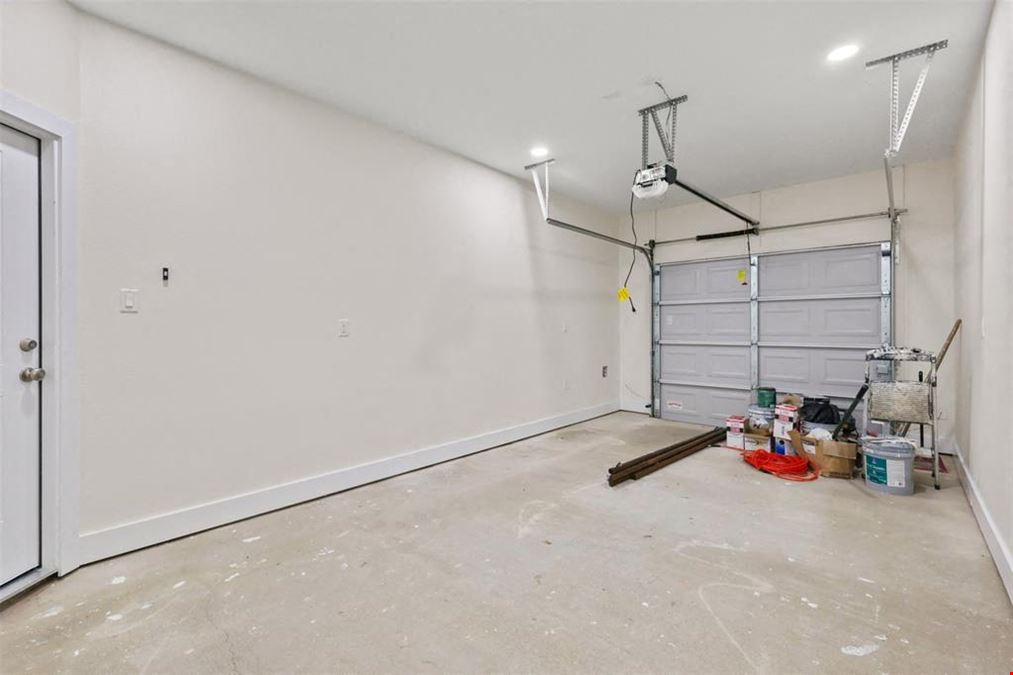1310 E Alamo St