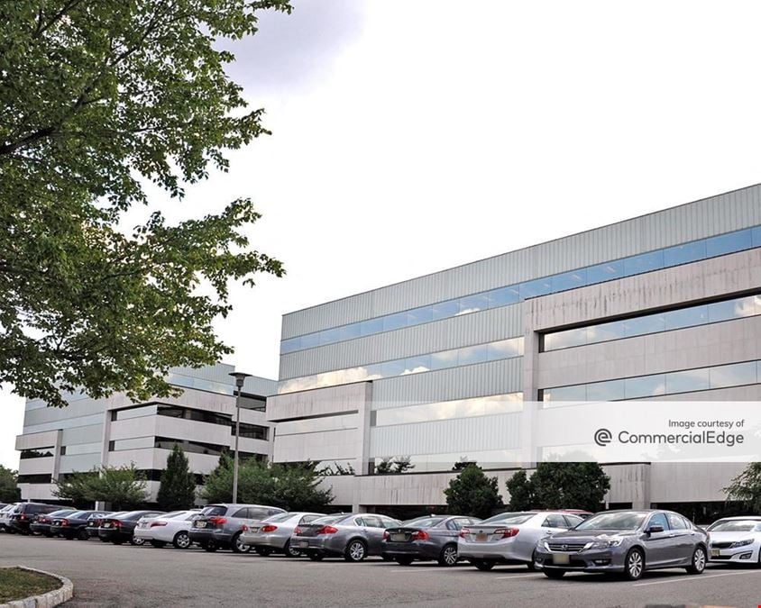 Skyline Corporate Center
