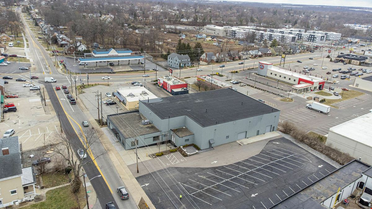 Industrial/Flex With Storage | For Lease