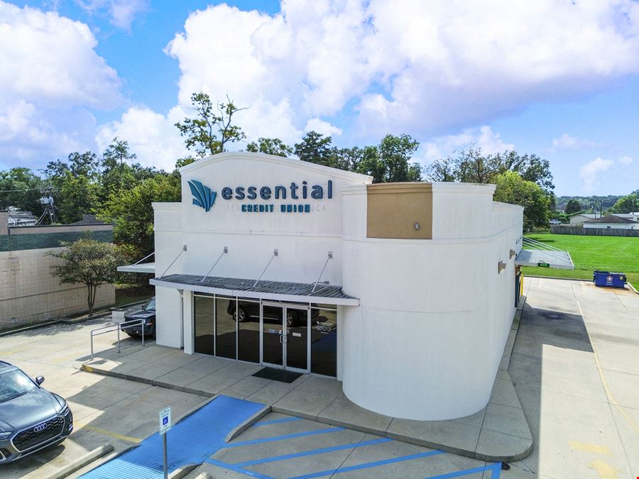 Standalone Office / Retail with Drive-Thru along Airline Highway