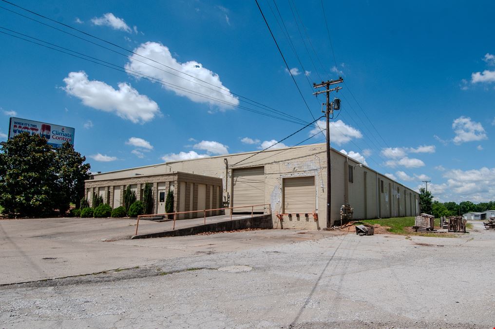 443 North Dr