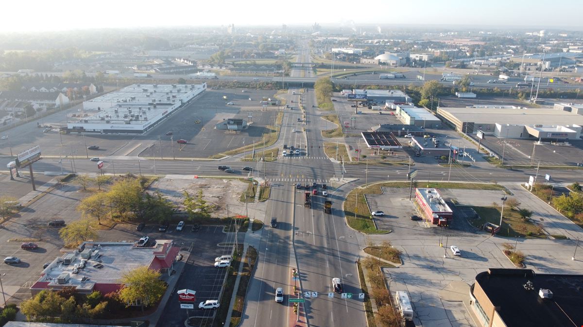0.92 Acres For Sale | Reynolds & Heatherdowns