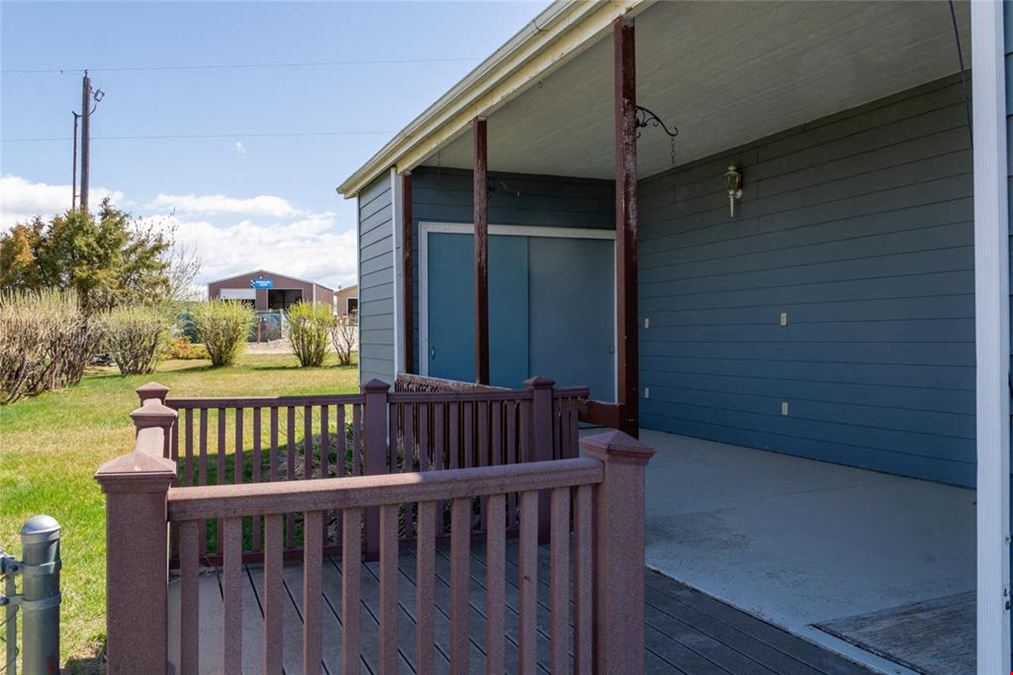 2582 Shoshone Dr