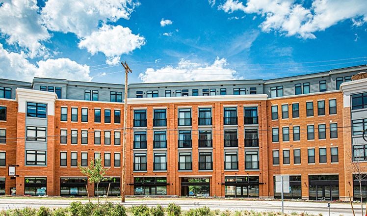 Preview of Retail space for Rent at 2800 Franklin Boulevard
