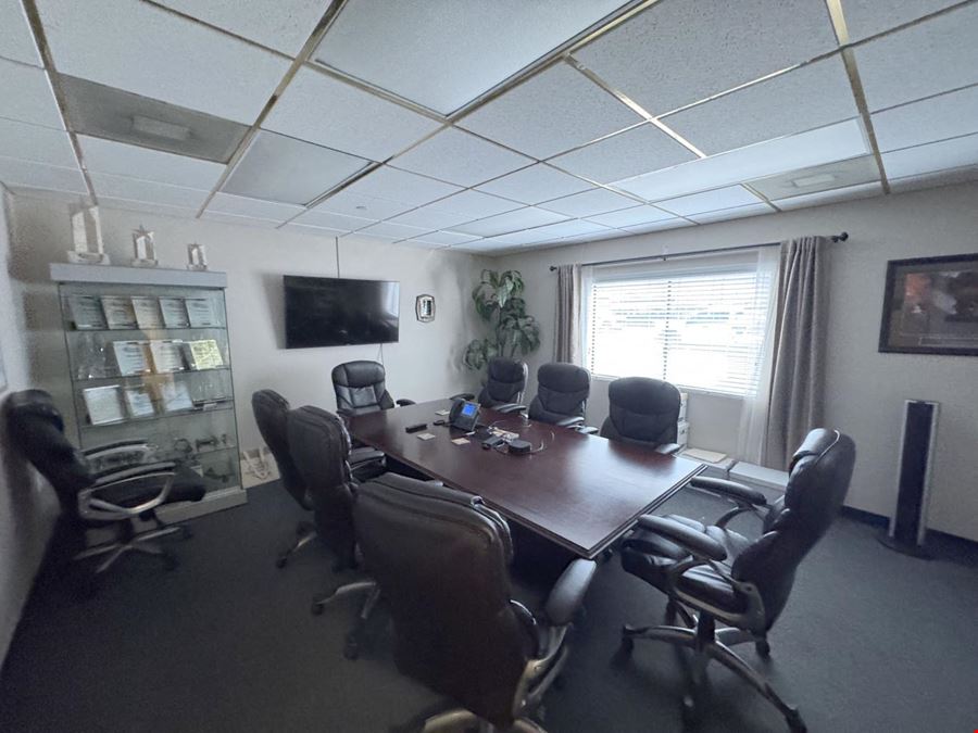 ±15,000 SF office/warehouse building