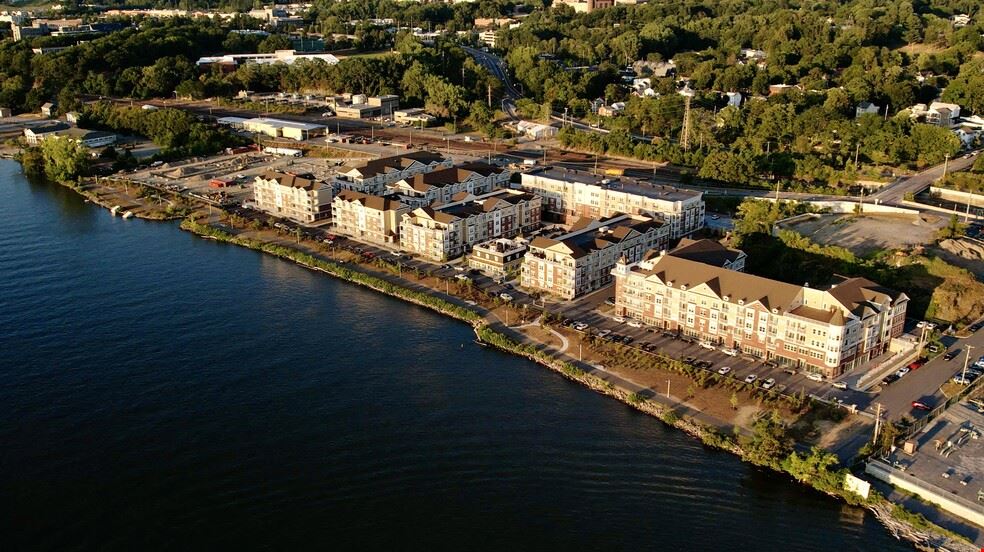 One Dutchess Landing