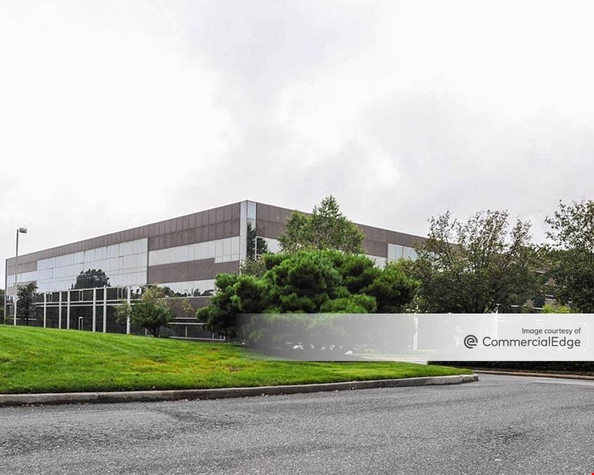 Melville Square Corporate Center