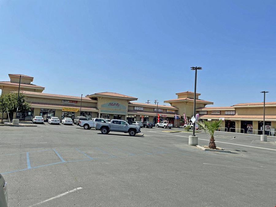 High Exposure Retail Spaces Available in Gateway Plaza