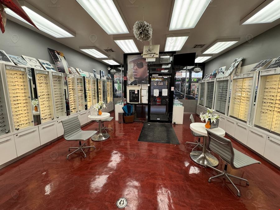 2,000 SF | 1357 Broadway | Prime Retail/Office Space With 20 Ft of Glass Frontage for Lease