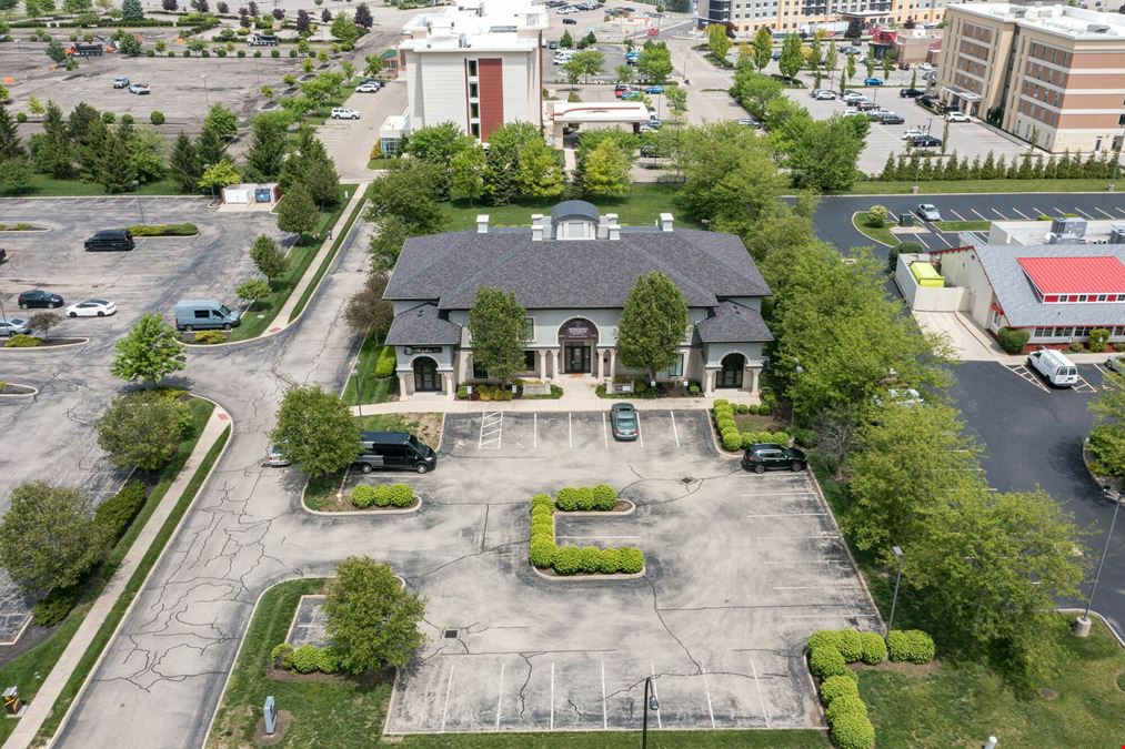 2496 Commons