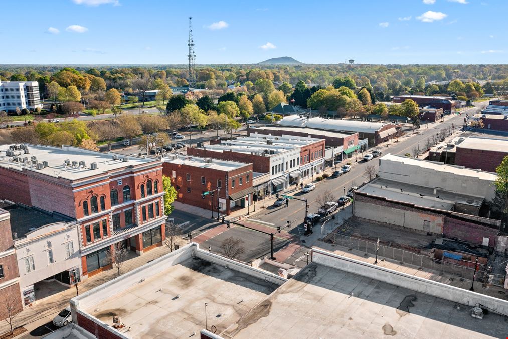 108 E. Main Ave