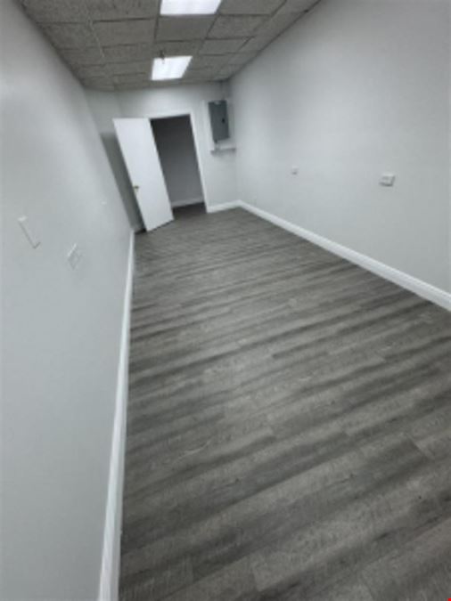 2356 SF Suite 402 Professional and Medical Office Space