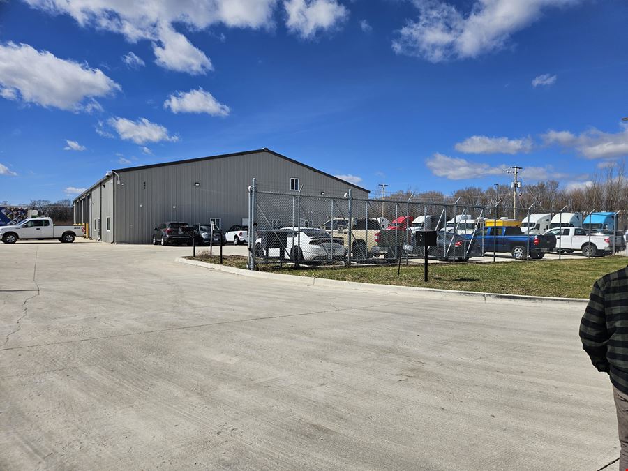 801 E Kankakee River Dr
