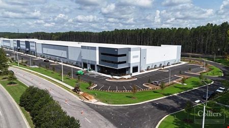 Preview of Industrial space for Rent at 500 N Greenfield Pkwy