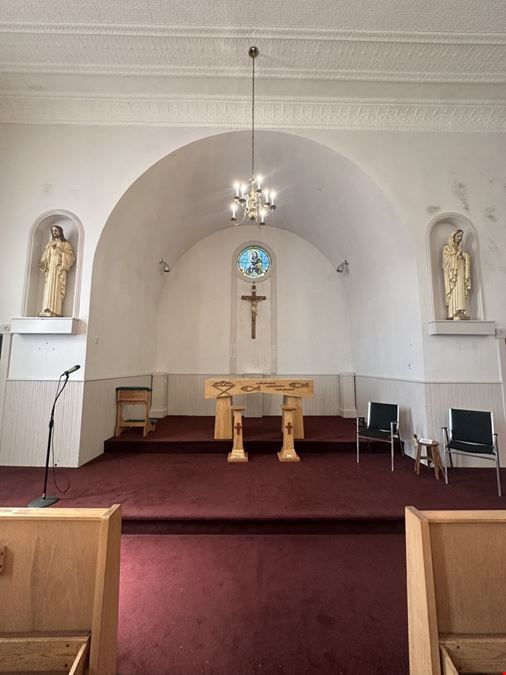 3915 Cottage bridge Rd - Traditional wood-frame church building