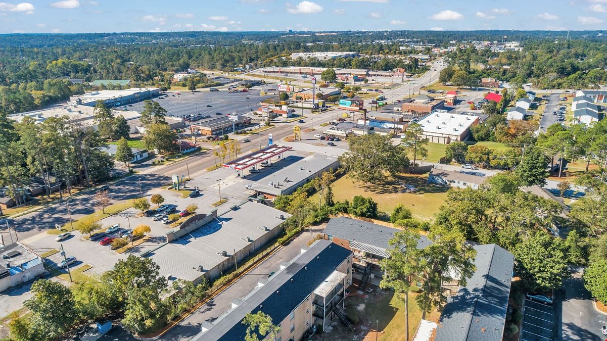 2300 SF | Retail | Full Motion Corner