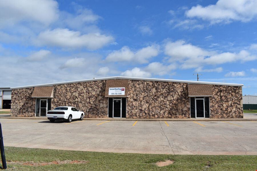 841 Industrial Dr