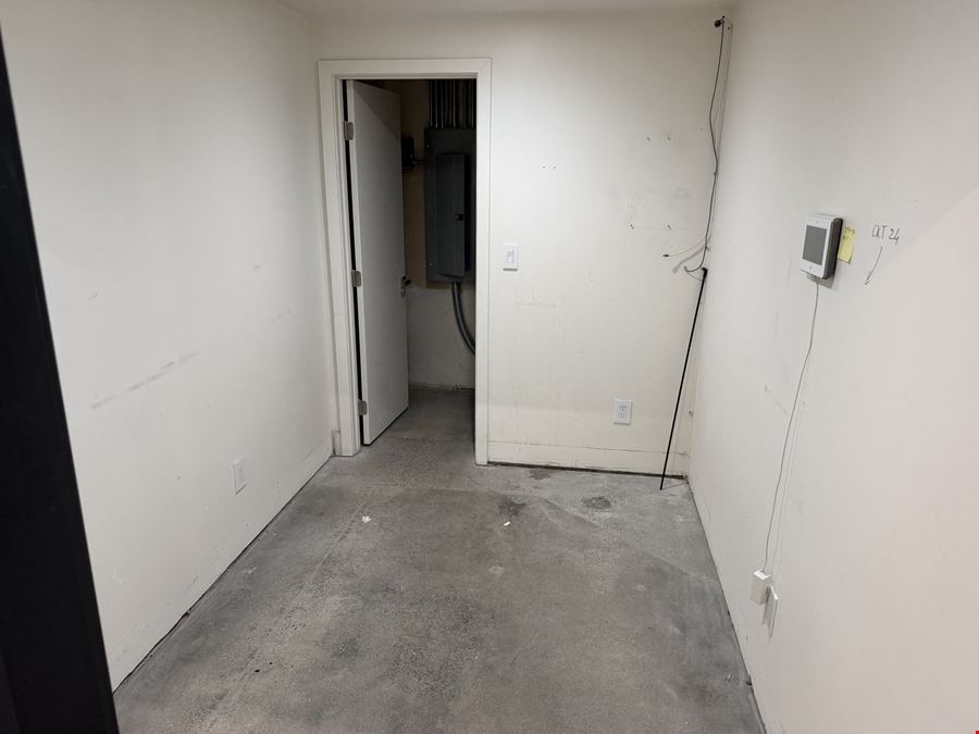 2092 Concourse Drive Unit #9