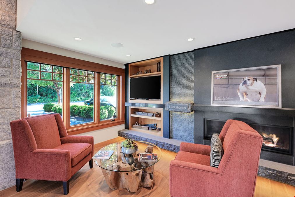 520 Ardersier Road For Lease