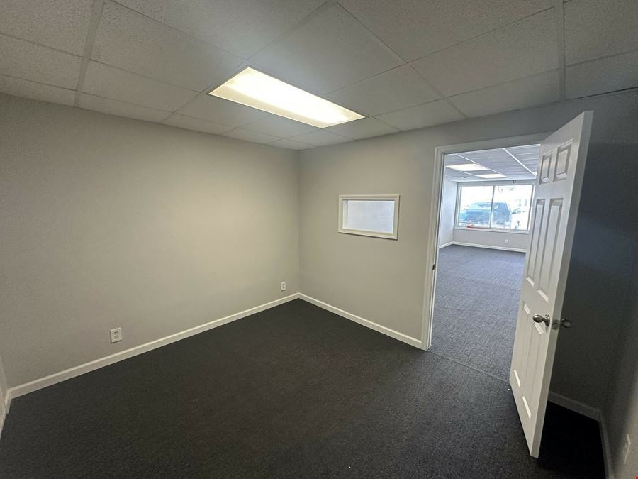 3135 Walden Ave - 800+/- SF Office/Retail Space for Lease