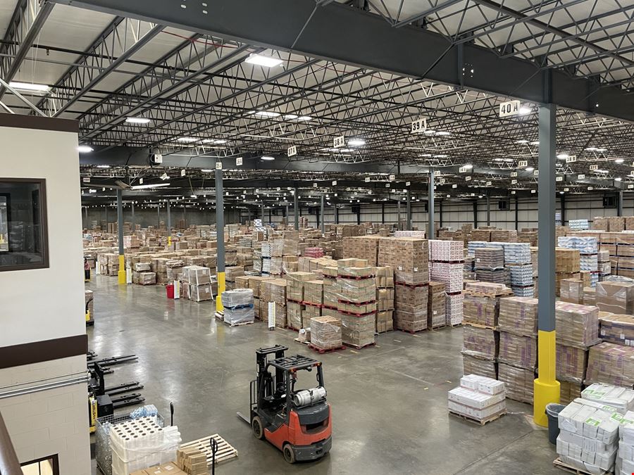 Class "A" Rail Served Distribution Center