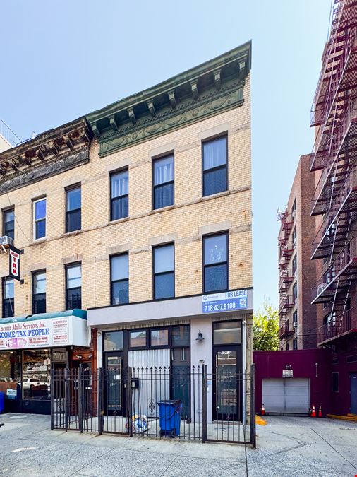 800 SF | 1213 Rogers Ave | Vanilla Box Retail Office Space with Backyard for Lease