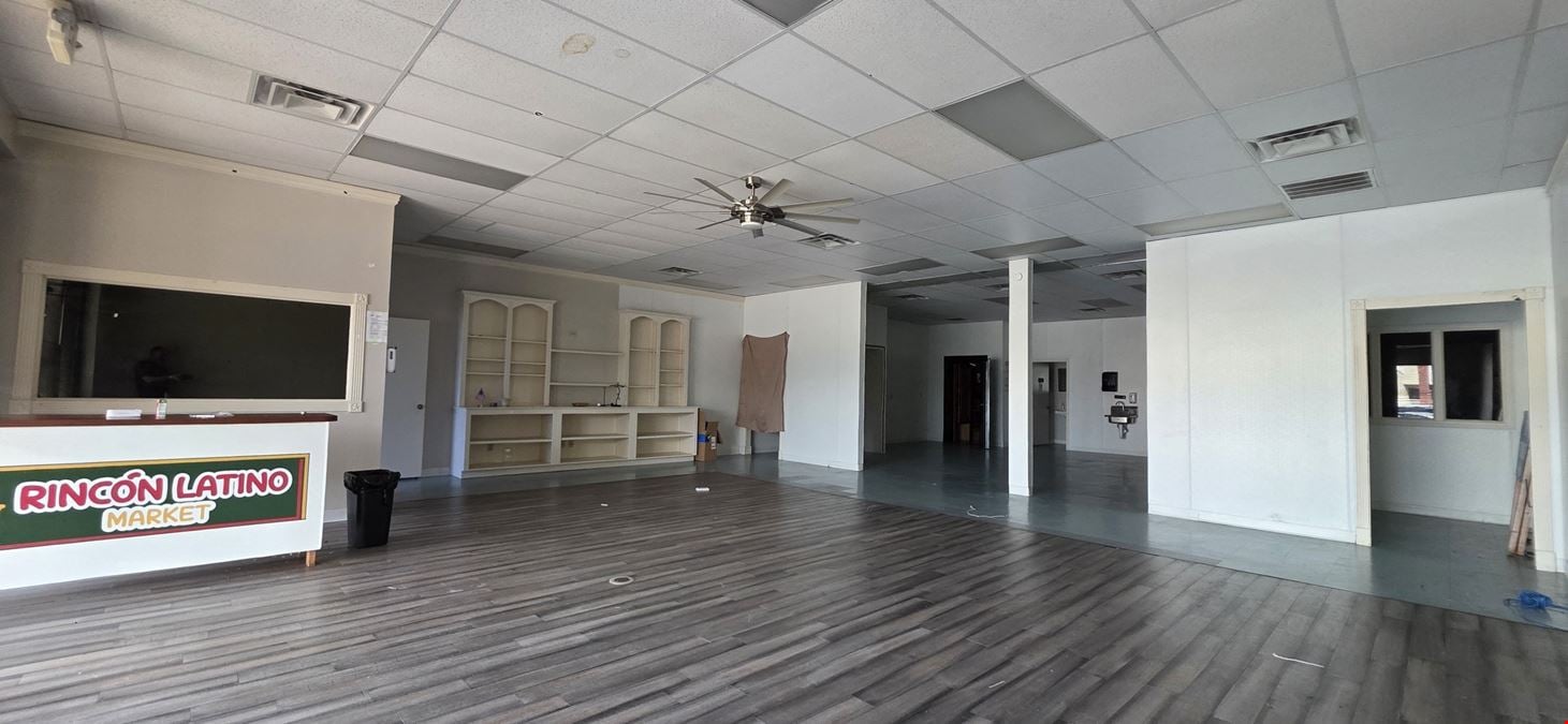 4111 Fairmont Pkwy