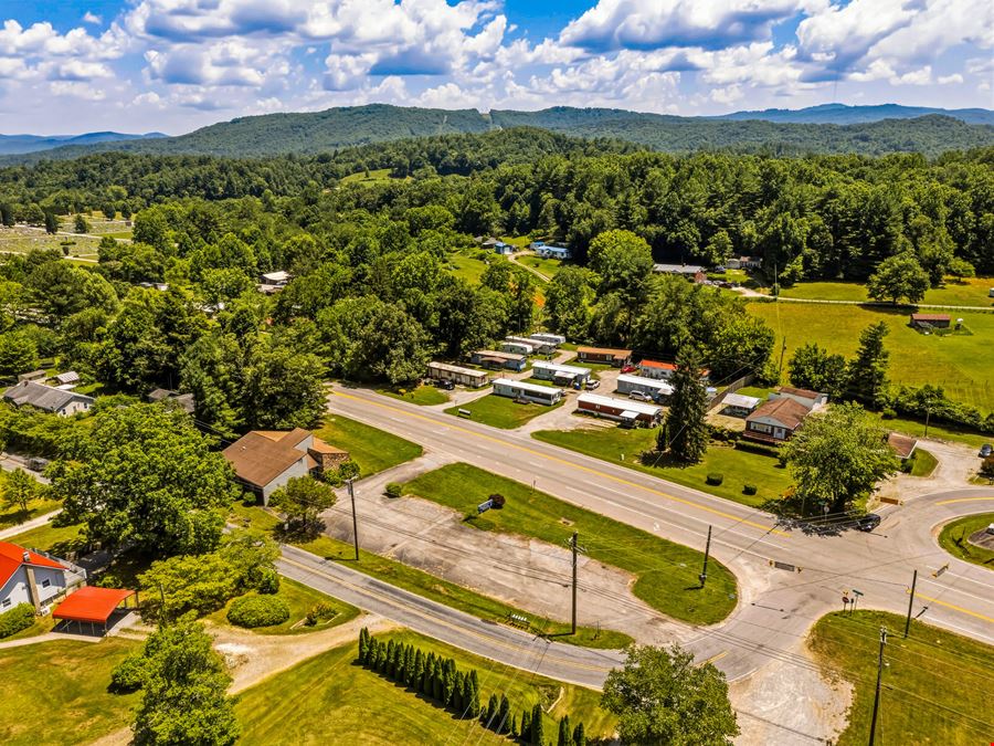 675 Hendersonville Highway