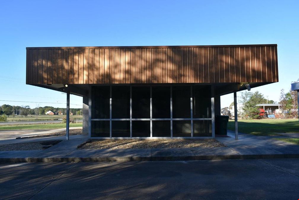 611 US Highway 82 East