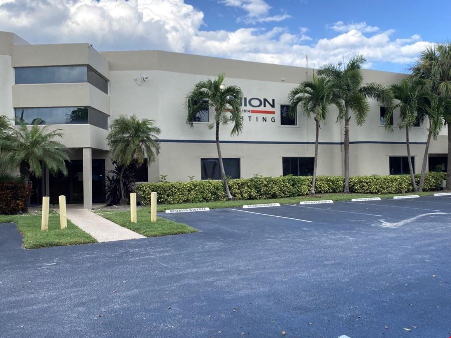 ±12,000 SQFT OFFICE WAREHOUSE CONDOMINIUM