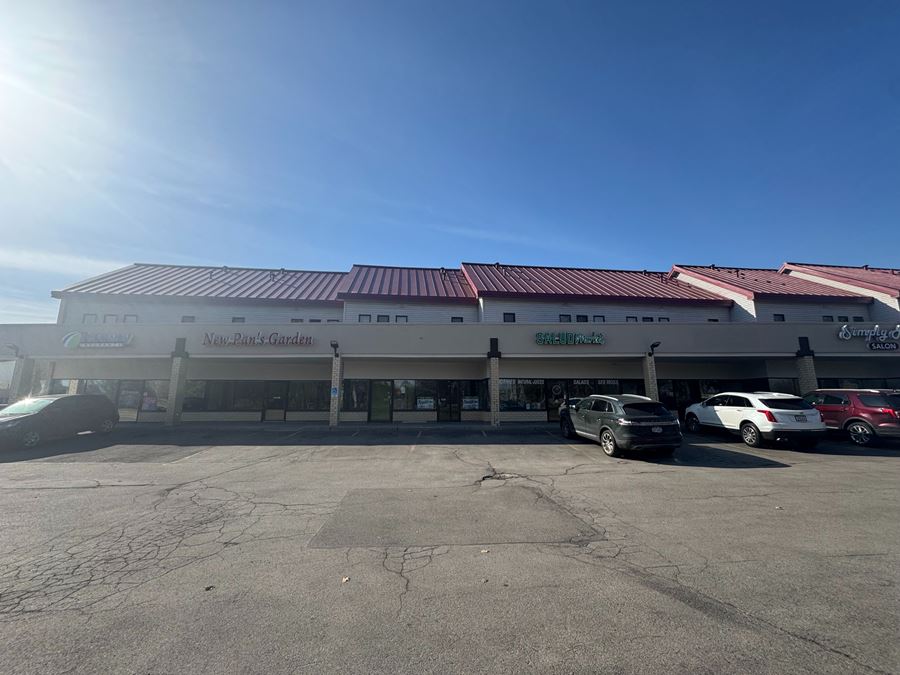 1832 Main St. 500+/- SF SPACE