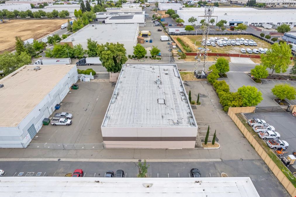 12,000 sf Industrial Warehouse