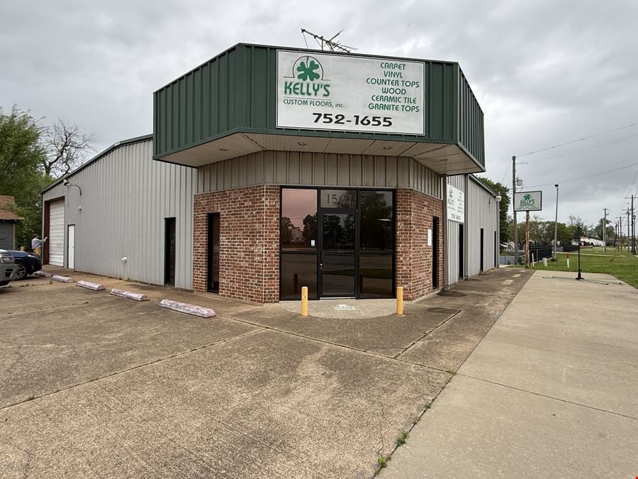 Former Kelly's Custom Floors