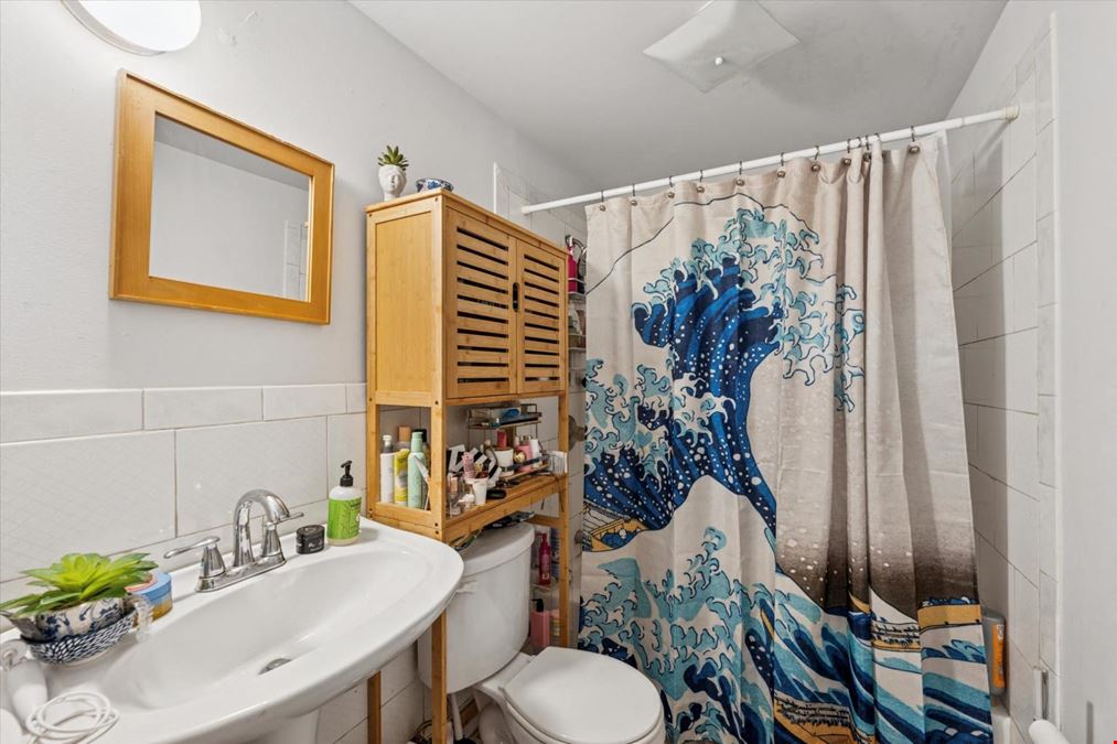 1,872 SF Multifamily | Bella Vista | Seller Ready to Deal!