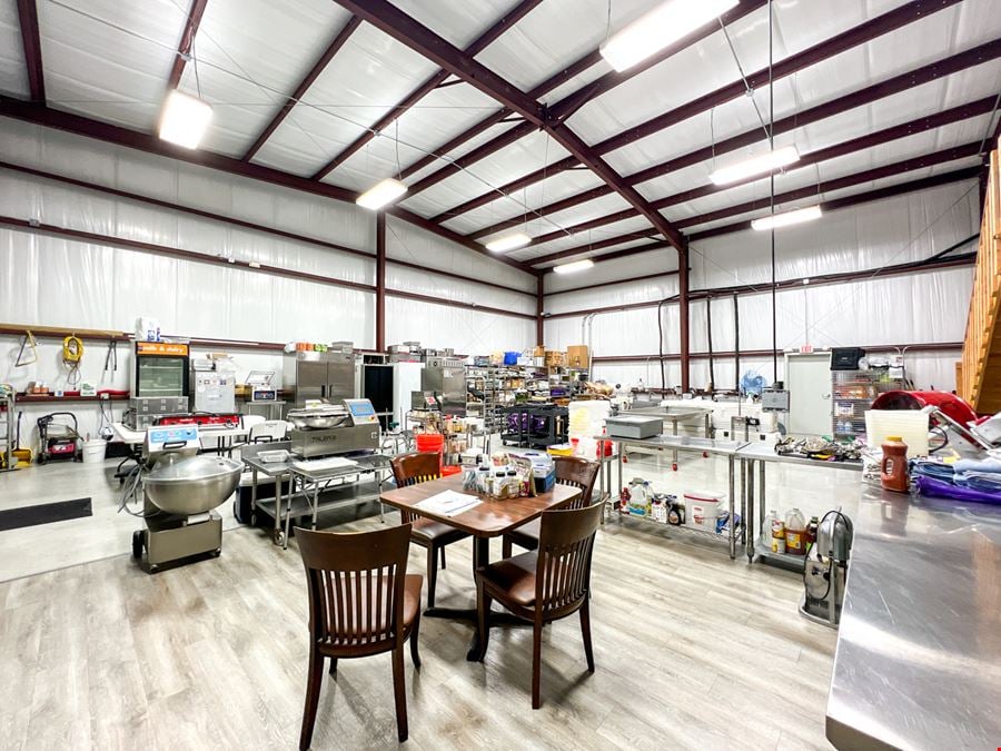 ±6,400 SF Office/Warehouse with Gated Lot and Grade-Level Door
