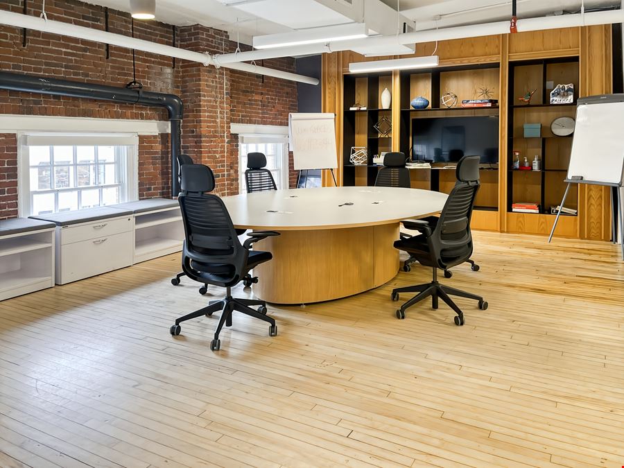 Spaces - Boston - Newbury Street