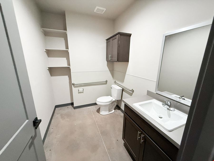Hwy 84 & FM 1585 Flex Building