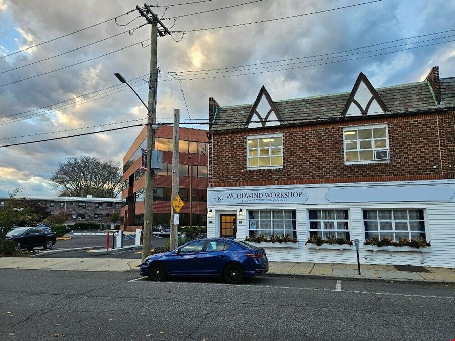 111 South Tyson Avenue