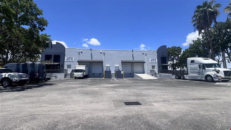 I - 75 Commercial Center