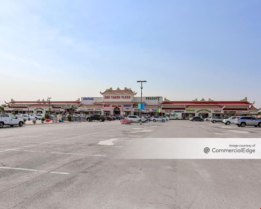 Ben Thanh Plaza