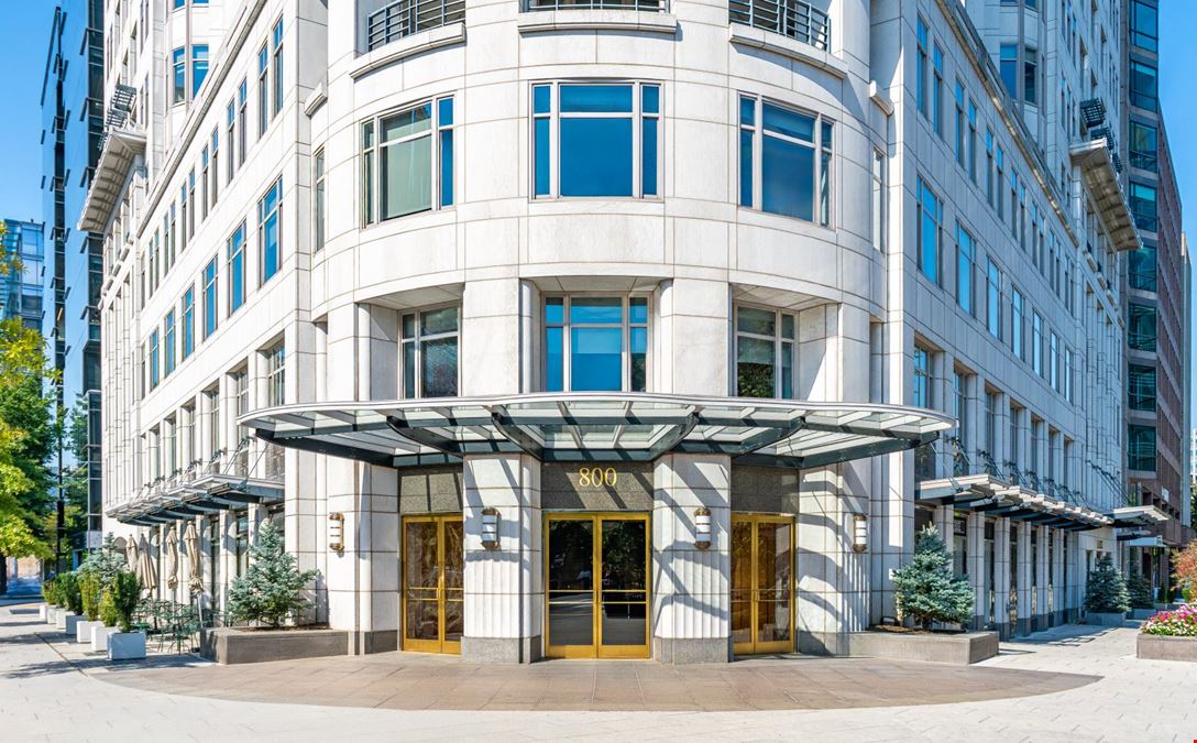 800 Connecticut Avenue NW
