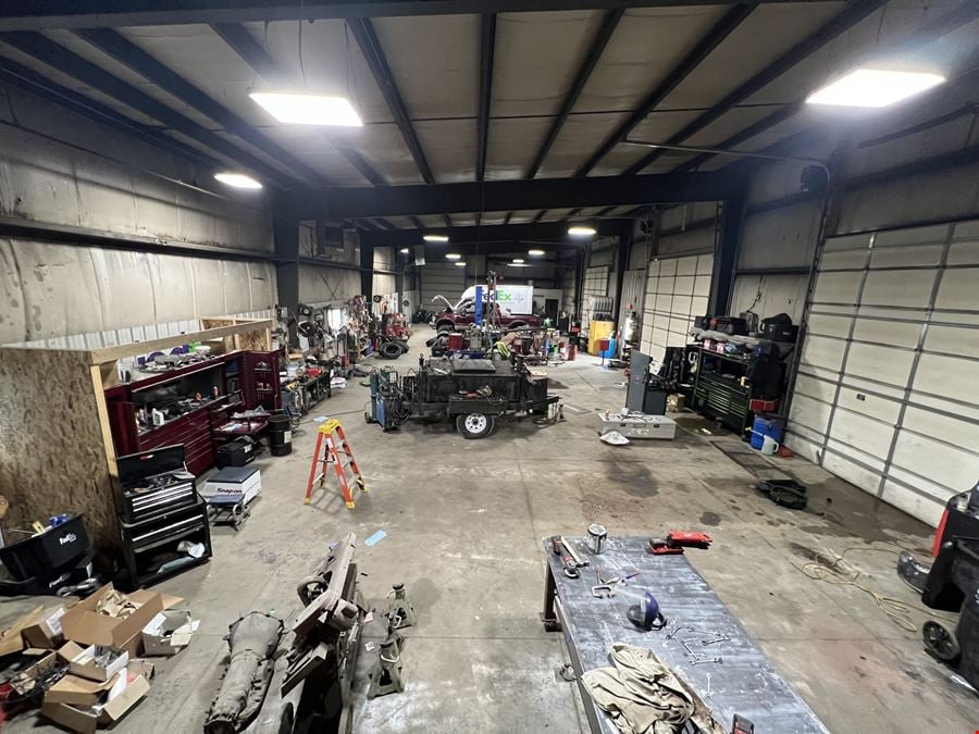 Deforest - 5,000sf