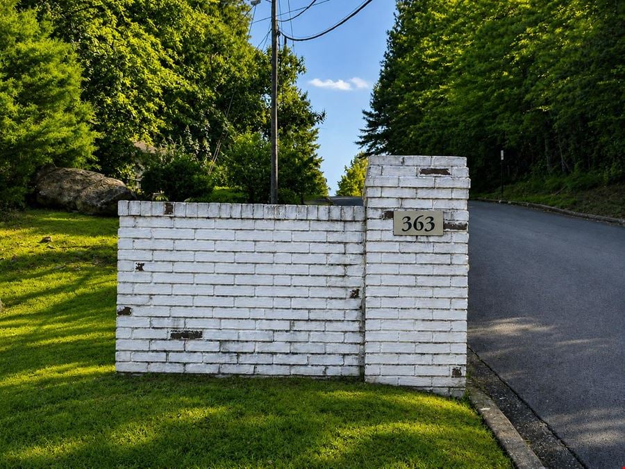 ±1,968 SF Freestanding Office Building for Sale in Pelham