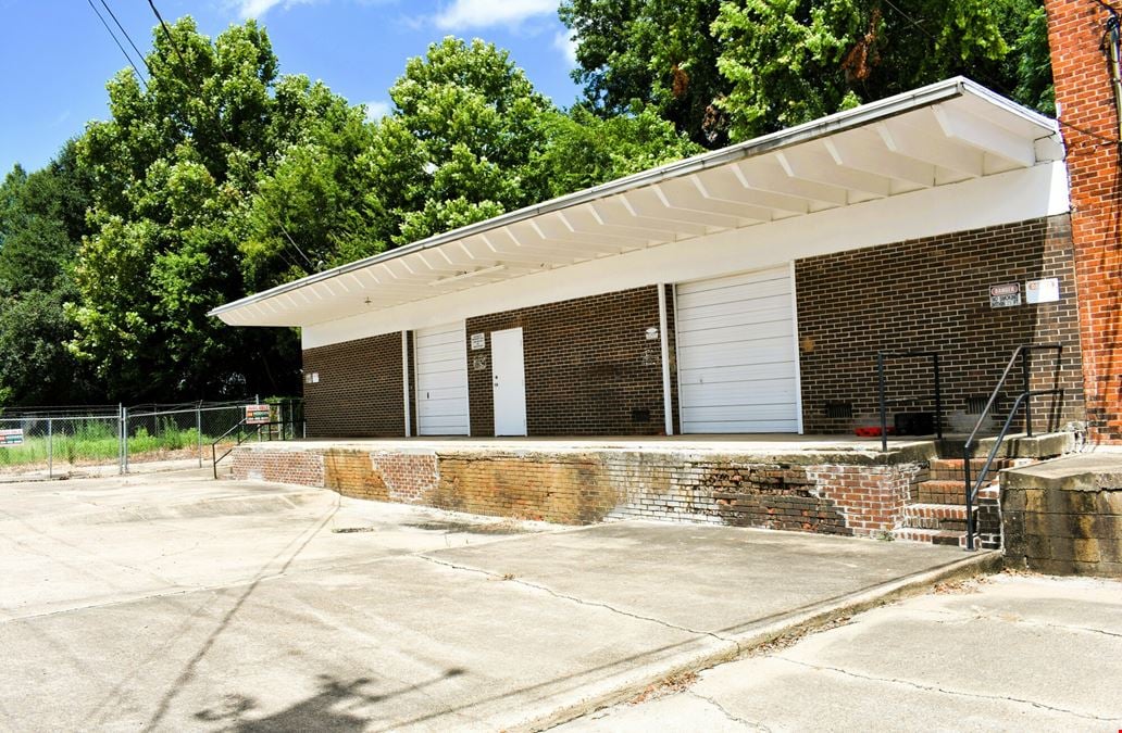 710 N. Perry St. - 2,381 SF Warehouse
