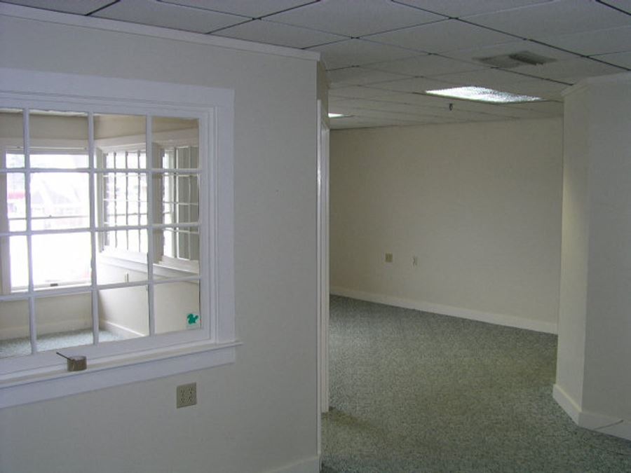 Gallery bldg. front facing office