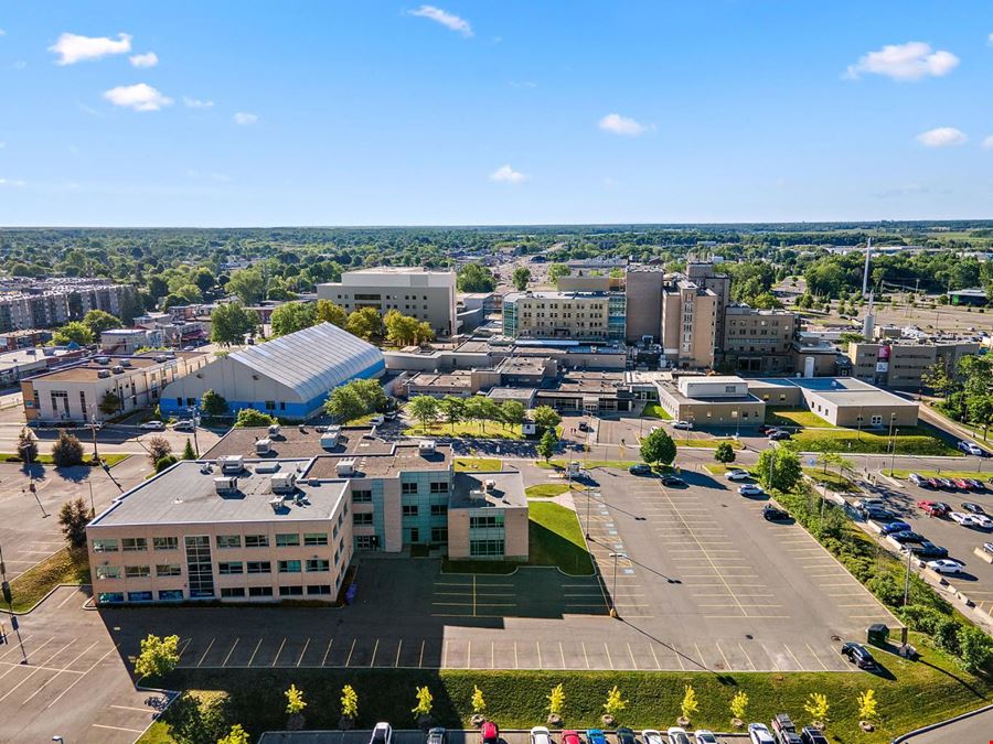 200 Durand Street, Saint-Jérôme