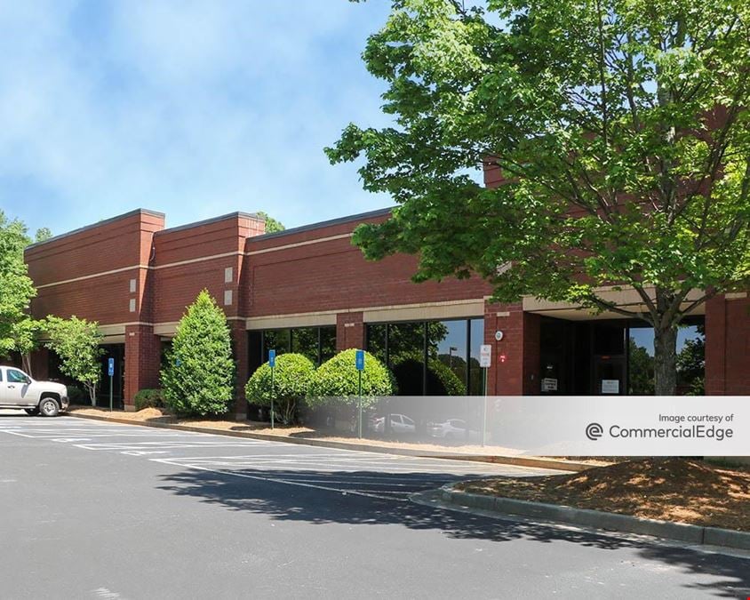 Meadows Corporate Campus - 6435 Shiloh Road
