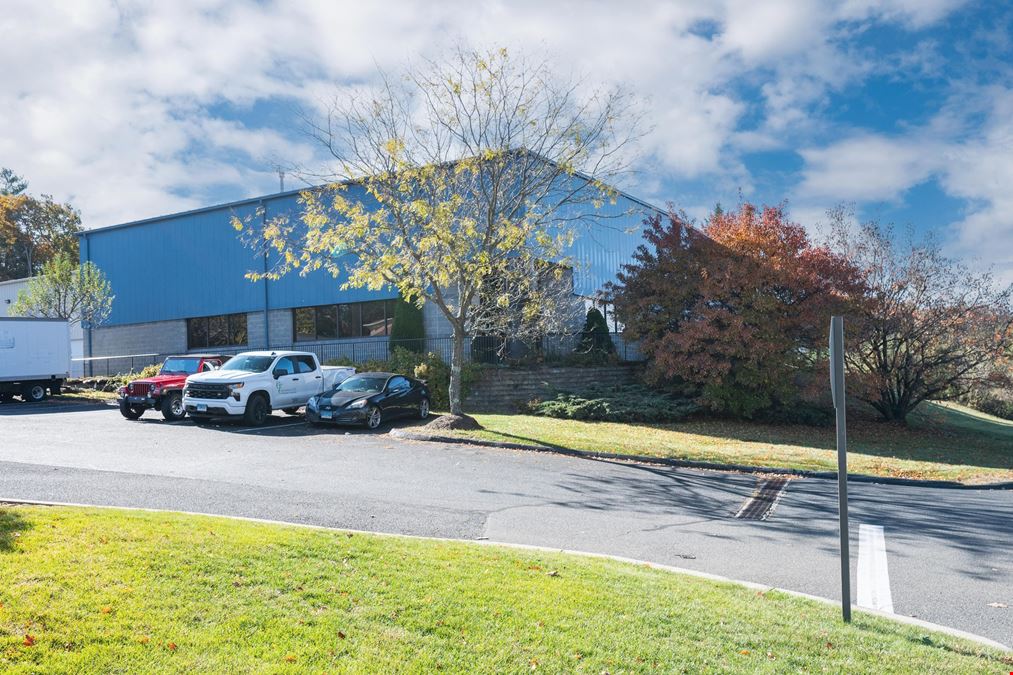 10 Turnberry Lane