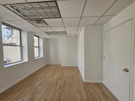 Preview of Office space for Rent at 315 5th Avenue